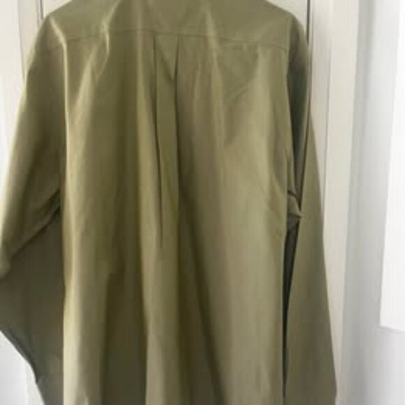 XL Long Sleeve Collared Button Up - Picture 4 of 5